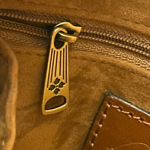 Patricia Nash Rustic Nature Granada Crossbody - Picture 6 of 8